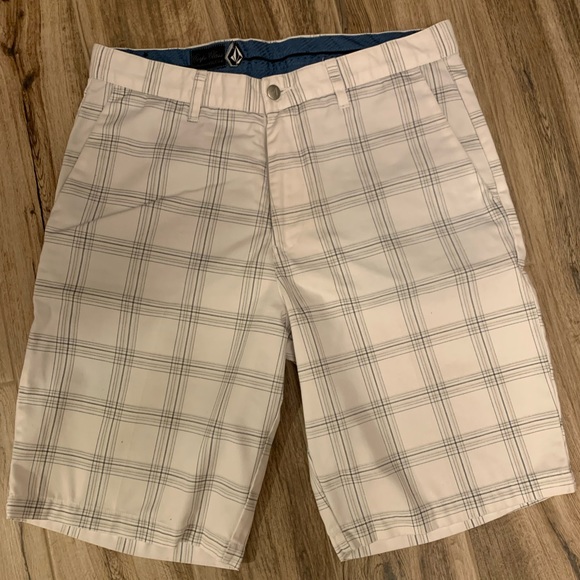 Volcom Corpo Classic Shorts - Picture 2 of 5